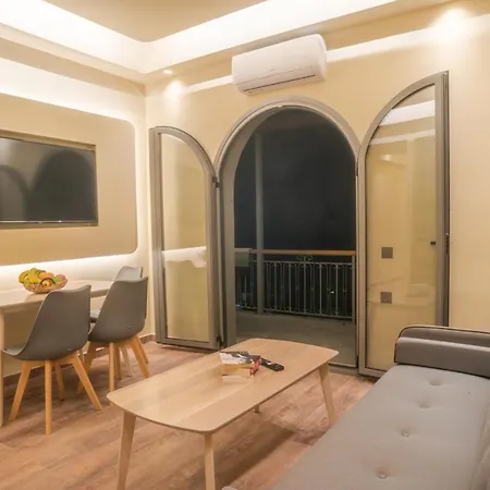 Seven Keys Luxury Ahílio